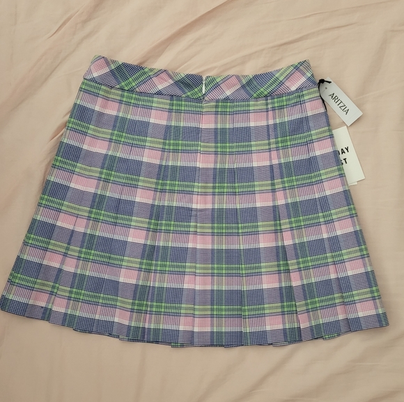 Aritzia Sunday Best Olive Micro Pleated Skirt - Picture 3 of 3